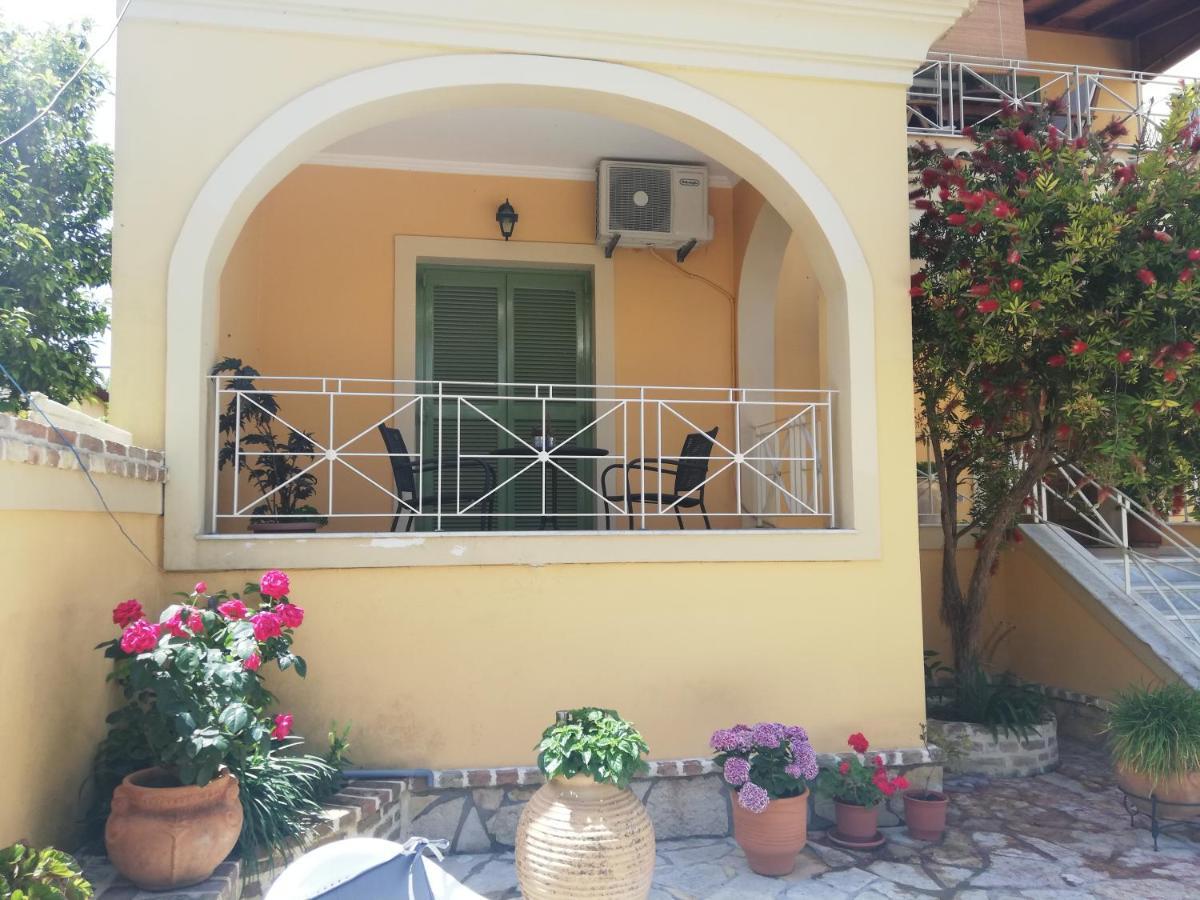 Sunny Stay Furnished Apartment In Kanoni Exterior foto